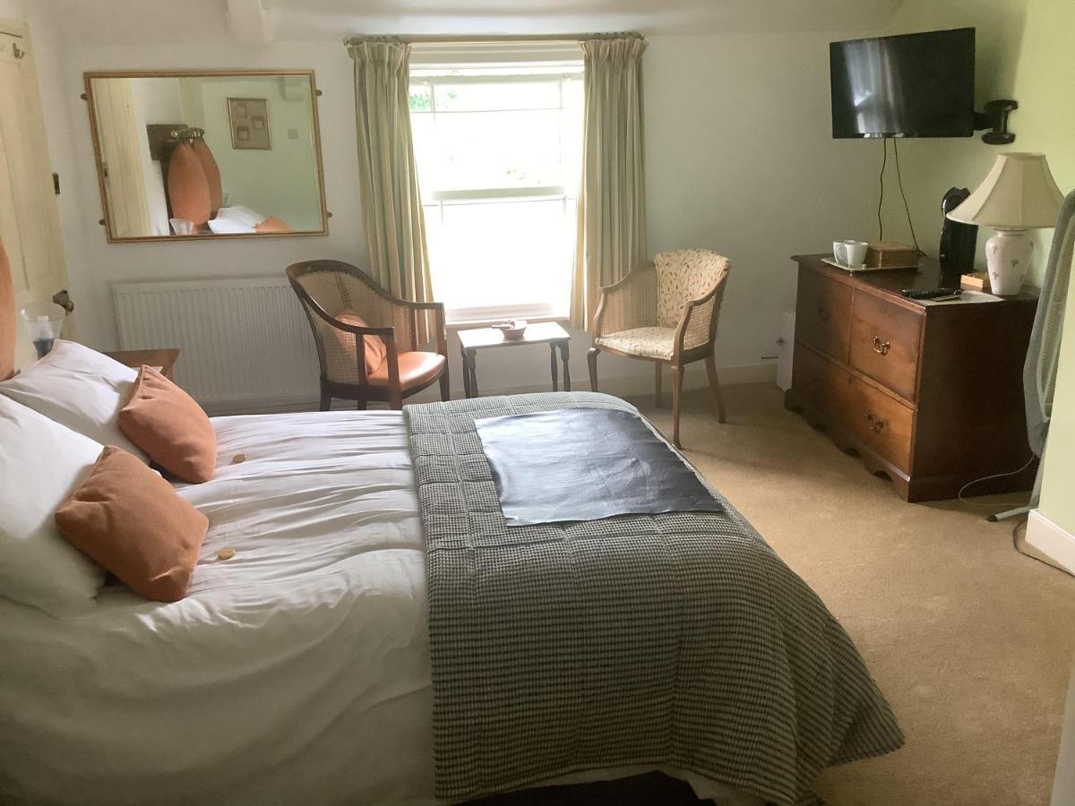 Bwthyn Cudd Bed and Breakfast Westbury  Exteriör bild